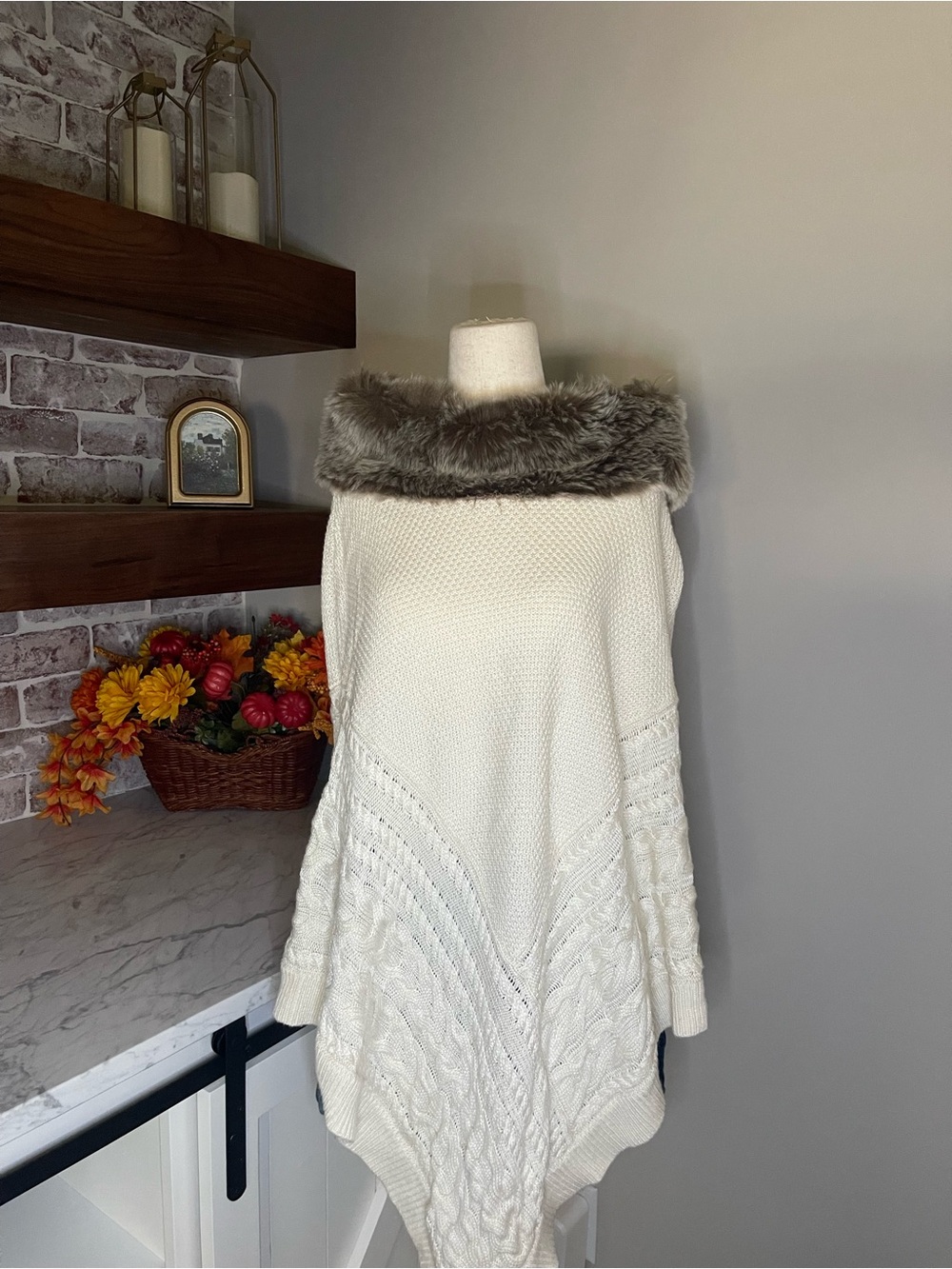 Talbots Faux Fur Collar Cableknit Poncho White Medium